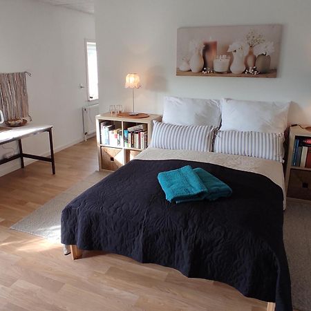 Emily'S Garden Bed & Breakfast Lintrup ภายนอก รูปภาพ